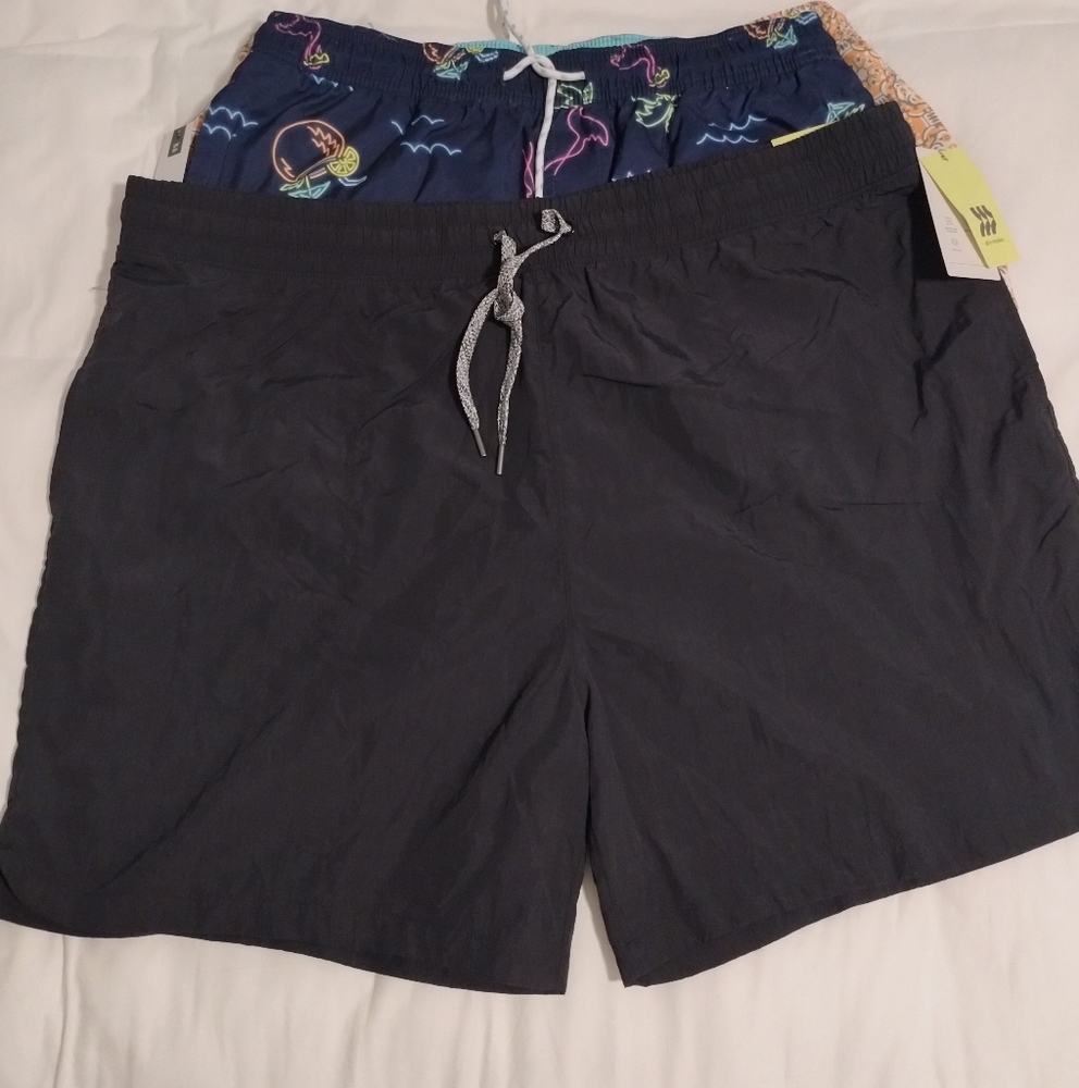 All In Motion Men's Black Volley Shorts Moisture Wicking Quick Dry